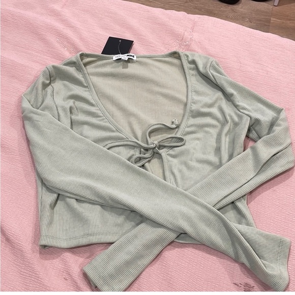 tie front top - Picture 1 of 1